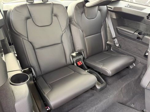 Certified 2025 Volvo XC90 T8 Ultra w/ Protection Package Premier image 20