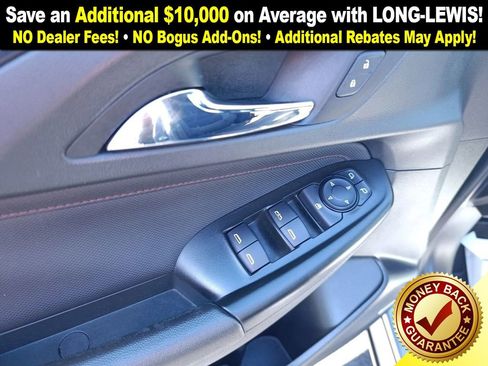 Used 2021 Chevrolet TrailBlazer RS w/ Technology Package image 16