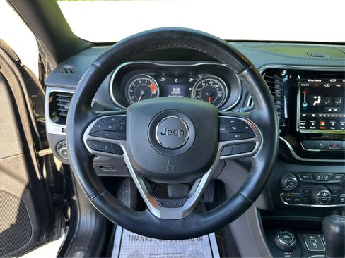 Used 2019 Jeep Cherokee High Altitude AWD/4WD image 21