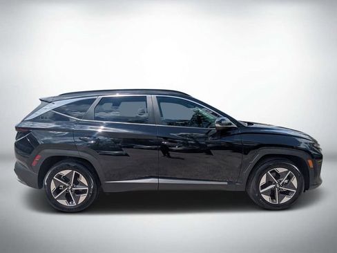 Used 2025 Hyundai Tucson SEL FWD image 2