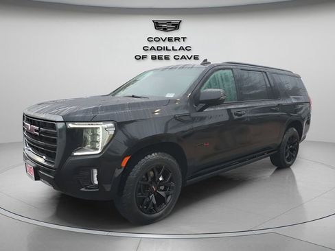 Used 2022 GMC Yukon XL AT4 image 3