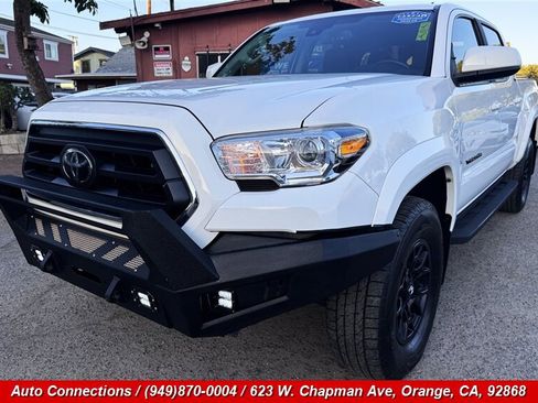 Used 2022 Toyota Tacoma SR5 RWD image 35
