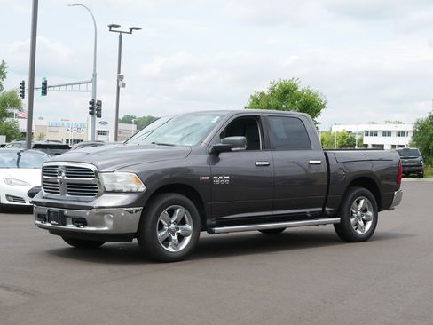 Used 2015 RAM 1500 Lone Star AWD/4WD image 2