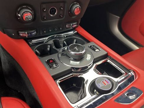 Used 2018 Rolls-Royce Wraith Base image 14