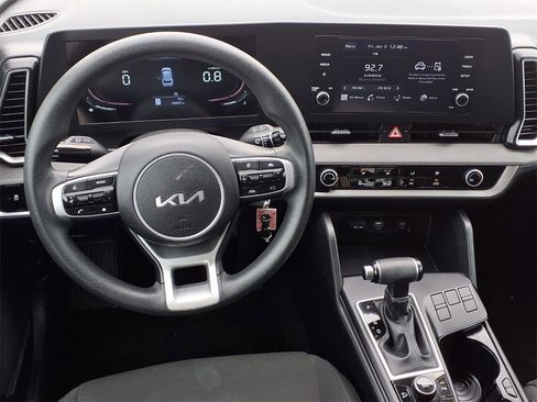Certified 2023 Kia Sportage LX image 13