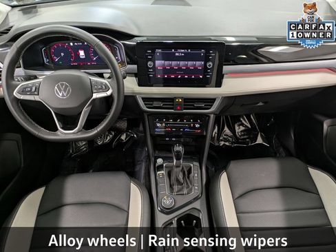 Used 2025 Volkswagen Taos SEL w/ Black Wheel Plus Package AWD/4WD image 29