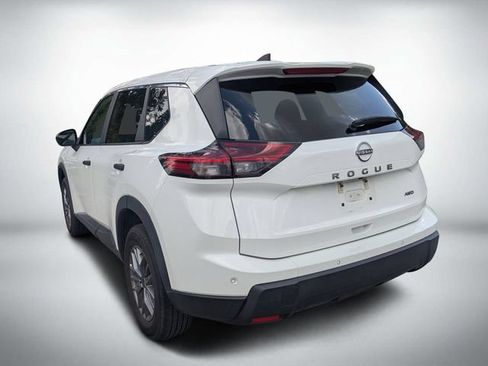 Used 2024 Nissan Rogue S AWD/4WD image 6