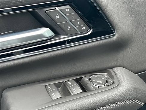 New 2026 GMC Yukon Denali w/ Denali Reserve Package AWD/4WD image 29