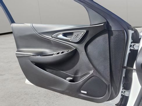 Used 2024 Chevrolet Malibu LT image 16