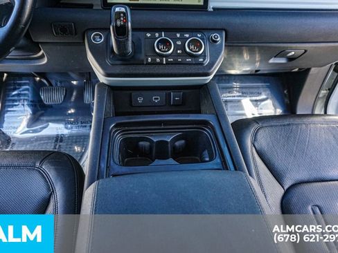 Used 2022 Land Rover Defender 110 SE AWD/4WD image 40