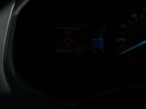 Used 2024 Ford Edge SEL AWD/4WD image 3