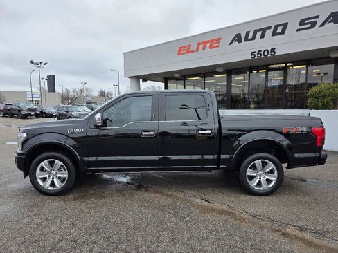 Used 2018 Ford F150 Platinum w/ Equipment Group 701A Luxury image 10