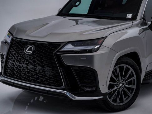 Used 2024 Lexus LX 600 F Sport image 4