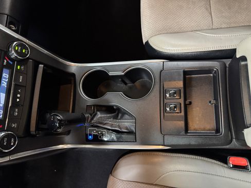 Used 2015 Toyota Camry XSE w/ Moonroof Package FWD image 15