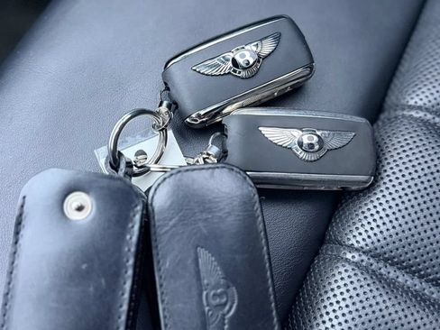Used 2006 Bentley Flying Spur Flying Spur AWD/4WD image 23