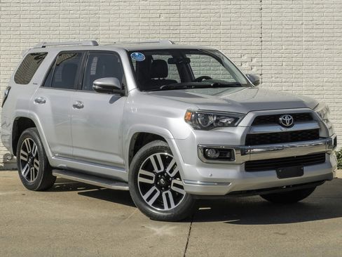 Used 2016 Toyota 4Runner Limited image 6