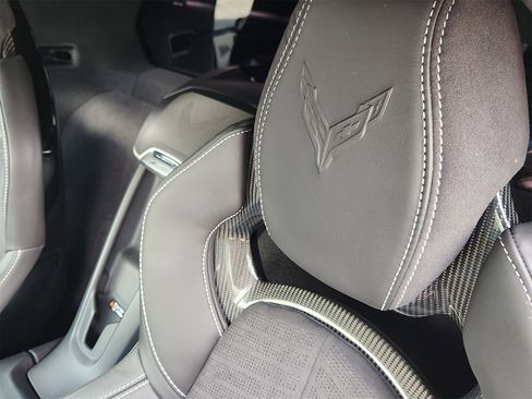 Used 2025 Chevrolet Corvette Z06 image 25