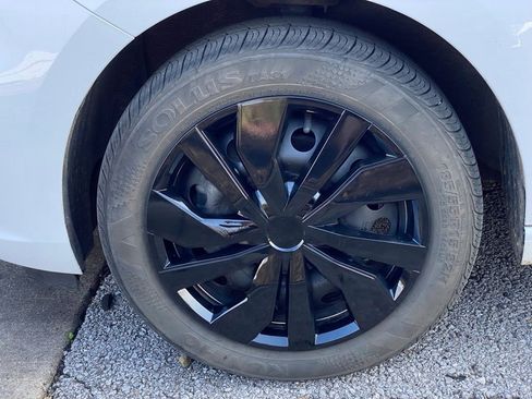 Used 2021 Chevrolet Spark LS image 38