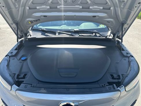 Used 2023 Volvo XC40 Recharge Ultimate AWD/4WD image 24