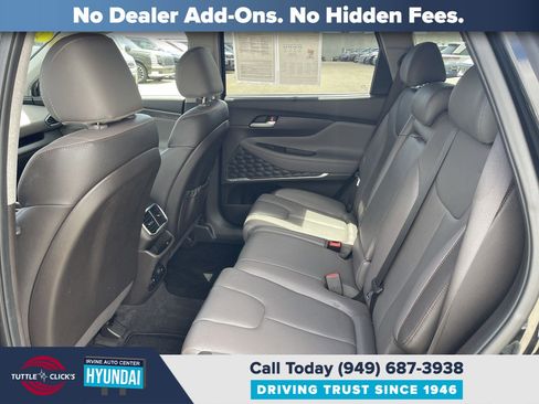 Used 2019 Hyundai Santa Fe Limited FWD image 18