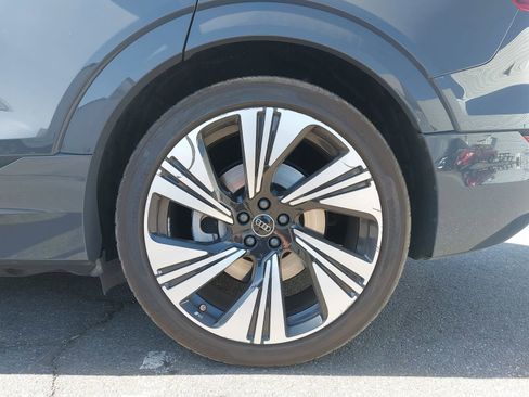 Used 2024 Audi Q8 e-tron Prestige w/ Prestige Package AWD/4WD image 7