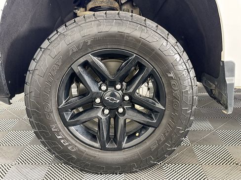 Used 2024 Chevrolet Silverado 1500 LT Trail Boss w/ Protection Package AWD/4WD image 36
