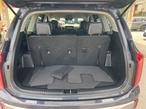 Certified 2025 Kia Telluride LX FWD image 11