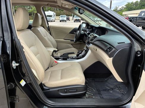 Used 2015 Honda Accord EX-L image 16