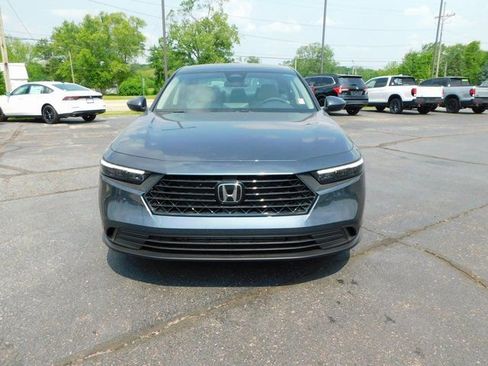 New 2025 Honda Accord LX image 4