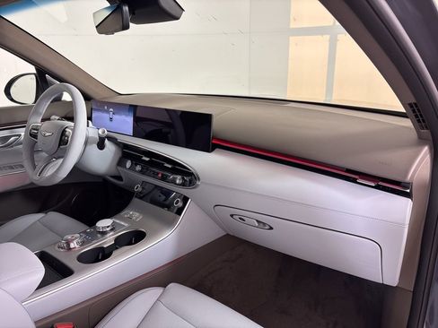 New 2026 Genesis GV70 2.5T Advanced AWD/4WD image 15