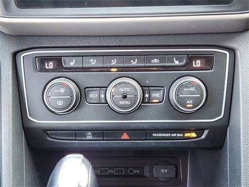 Used 2021 Volkswagen Atlas SE image 14