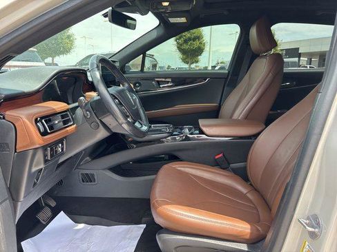 Used 2023 Lincoln Nautilus Reserve AWD/4WD image 21