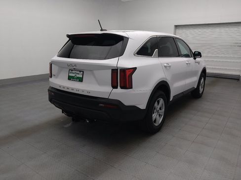 Used 2022 Kia Sorento LX AWD/4WD image 9