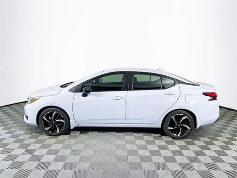 New 2025 Nissan Versa SR w/ Trunk Package image 4