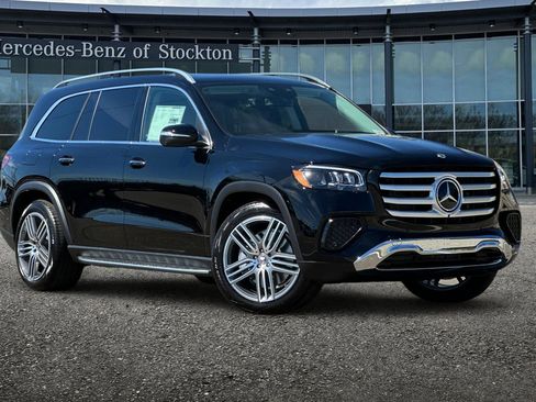 New 2026 Mercedes-Benz GLS 450 4MATIC image 2