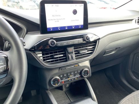 Used 2024 Ford Escape Active image 17