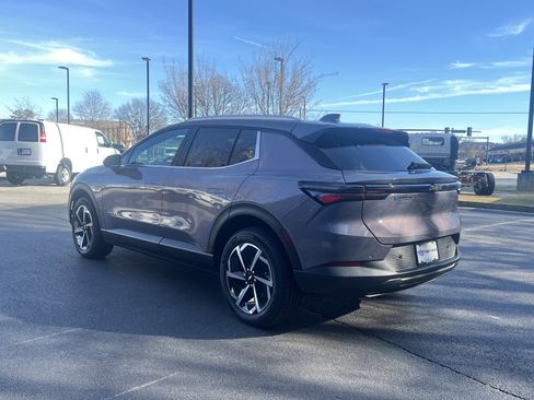 New 2026 Chevrolet Equinox EV LT AWD/4WD image 7