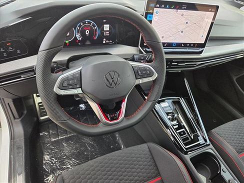 New 2026 Volkswagen Golf SE image 3