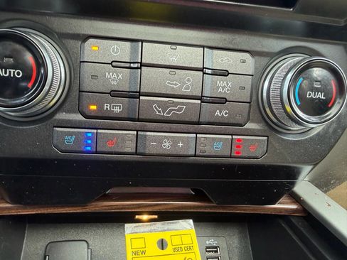 Used 2015 Ford F150 Lariat w/ Equipment Group 502A Luxury image 21