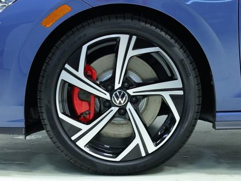 New 2026 Volkswagen GTI SE image 8