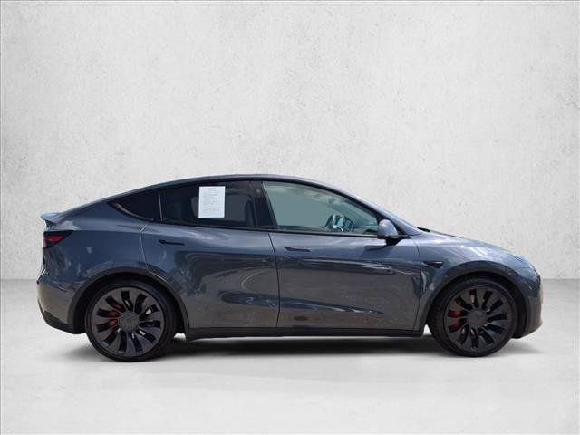 Used 2022 Tesla Model Y Performance AWD/4WD image 4