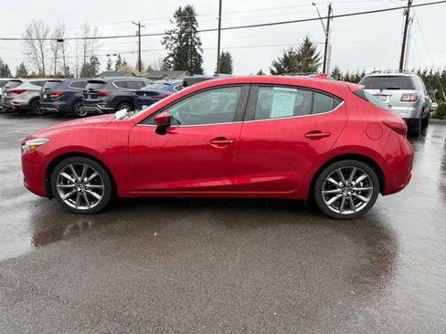 Used 2018 MAZDA MAZDA3 Grand Touring w/ Premium Equipment Package image 8