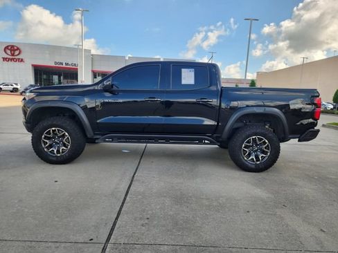 Used 2024 Chevrolet Colorado ZR2 w/ ZR2 Convenience Package III AWD/4WD image 4