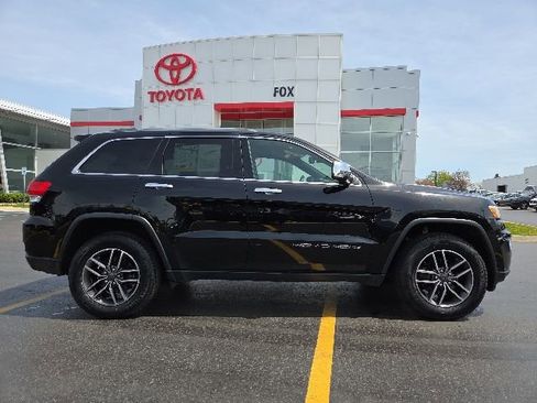 Used 2019 Jeep Grand Cherokee Limited AWD/4WD image 8