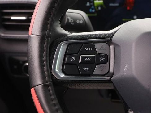 Used 2025 Ford Mustang Coupe RWD image 11