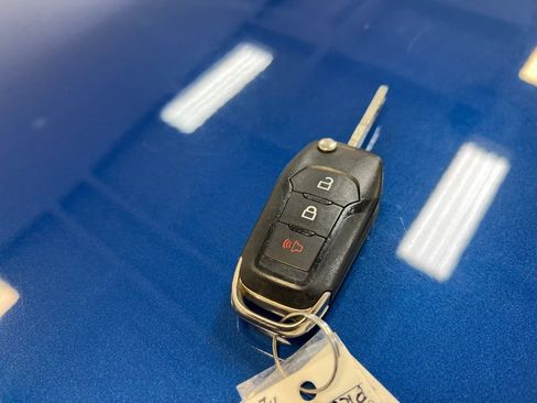 Used 2023 Ford F150 XLT image 31