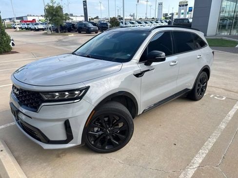 Used 2023 Kia Sorento SX AWD/4WD image 1
