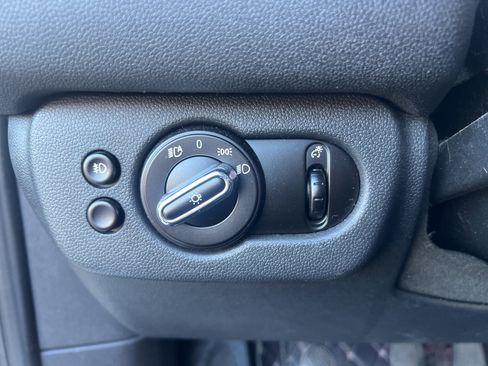 Used 2017 MINI Cooper Clubman S image 21