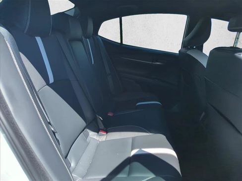 Used 2025 Toyota Camry SE w/ Convenience Package FWD image 25