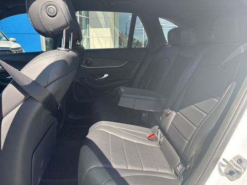 Used 2022 Mercedes-Benz GLC 300 4MATIC image 7